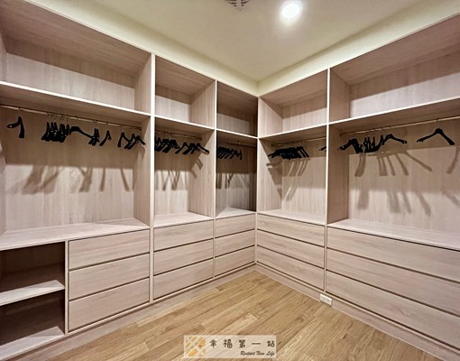 南屯✨高檔傢具裝潢✨大更衣室✨2+1房 - Image 6