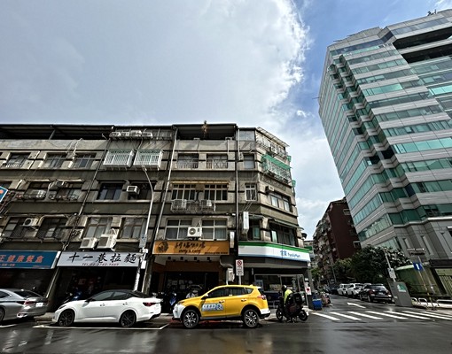 光復北路漂亮套房.家具家電齊全廚房大陽台 - Image 2