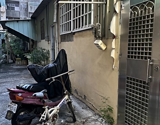 裕元酒店旁中港轉運站可租補 - Image 5