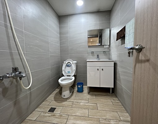 學區旁路邊一樓可使用約35坪~永義房屋 - Image 5
