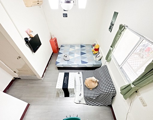 新光/大遠百✴採光大空間✴漂亮旅宿風格✴沙發獨曬✴超便宜租 - Image 9