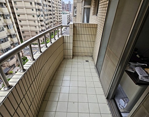 近一中雅房租金含水電!可租補!車位可租 - Image 4