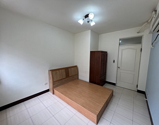 沙鹿透天❇️3+1房👍台水台電✅可租屋補助[加賴聯絡] - Image 8