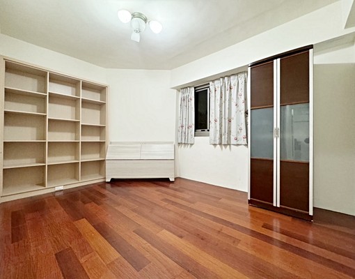 超大三房🔥可租補🔥家具電全配🔥一中中國醫 - Image 9