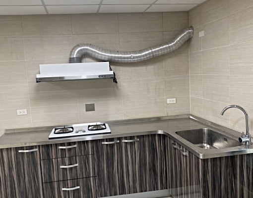 純精路重新裝潢透天厝採光好、生活機能佳 - Image 7