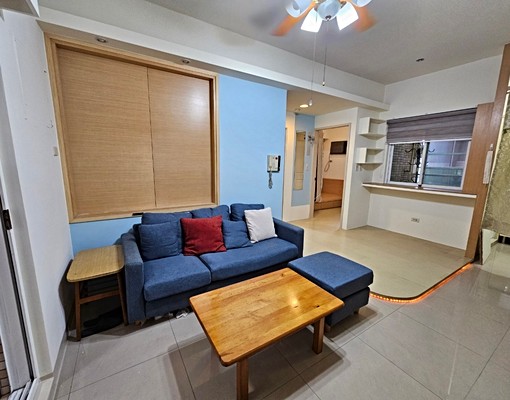 美術館商圈優質兩房陽台進出.車位 - Image 1