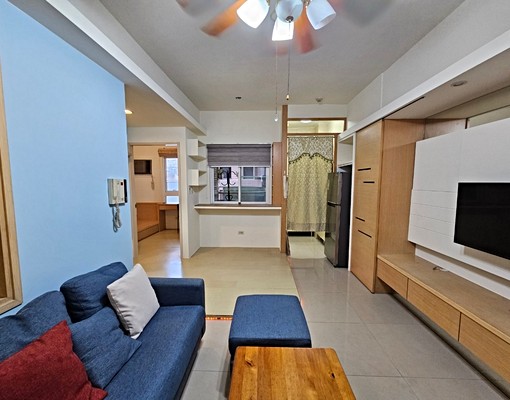 美術館商圈優質兩房陽台進出.車位 - Image 2