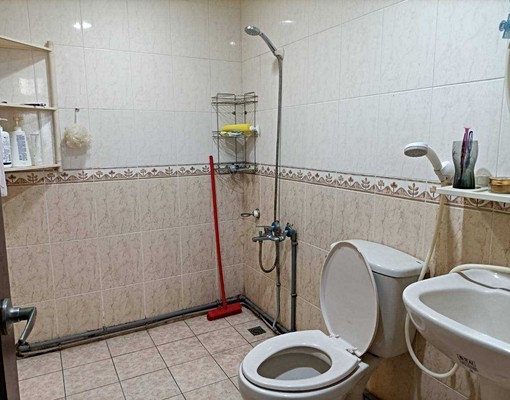 民族路女性專屬雅房｜對外窗通風佳｜租金含水電瓦斯 - Image 5