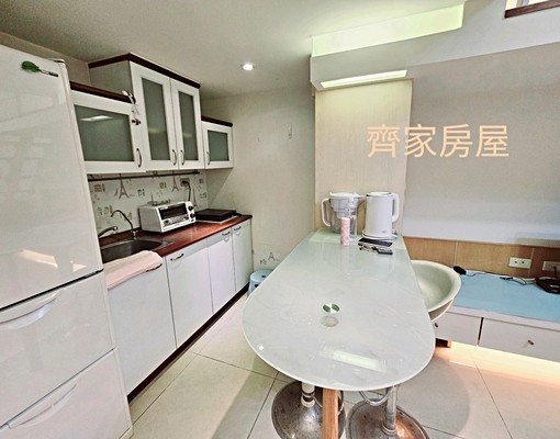 翻新浴室全新沙發全新洗衣機~縣府家樂福社區型屋況新 - Image 3