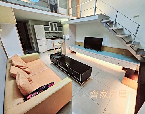 翻新浴室全新沙發全新洗衣機~縣府家樂福社區型屋況新 - Image 1