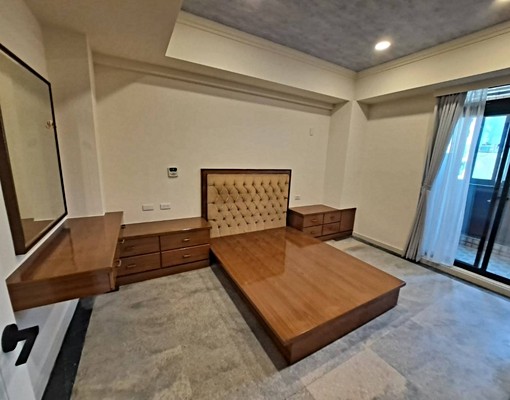 南苗精華區平車華廈,租26000 - Image 8