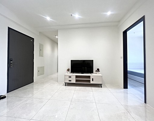 楠梓火車站旁精美兩房車位 - Image 1