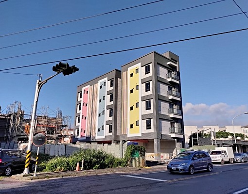 馬賽市區全新電梯雙房雙陽台附汽、機車位 - Image 2