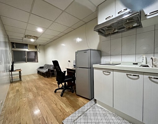 近台北橋捷運站一房一廳獨立衛浴陽台 - Image 1