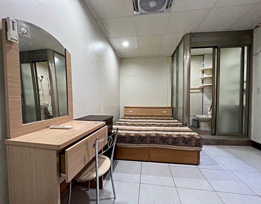 近台北橋捷運站採光兩房一廳 - Image 9