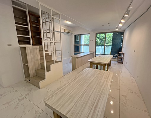 三和捷運住辦工作室21世紀李店長 - Image 1