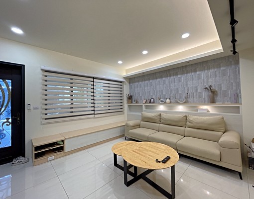 六甲林鳳營4間大套房整棟車庫透天 - Image 1