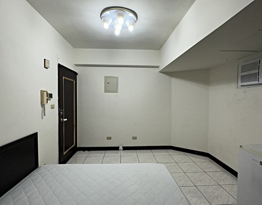 近新月橋/近新莊捷運/守衛管理/附機車位 - Image 2