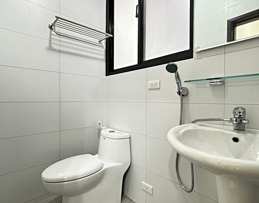 佳里復興路四套房透天店住 - Image 6