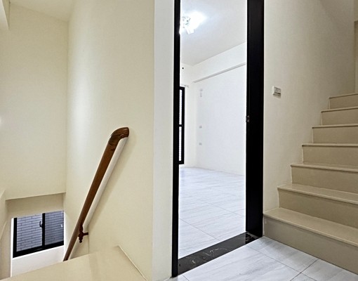 佳里復興路四套房透天店住 - Image 11