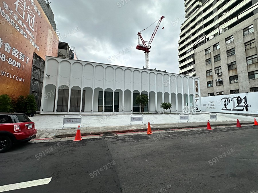 興洋君冠實景圖