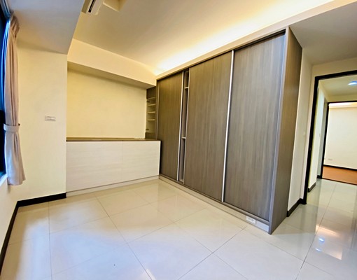 純心房緣♥太原74快道★浴缸大三房附休旅車位★系統裝潢台水電 - Image 5