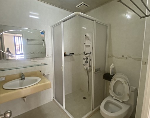 輕屋齡近74號旁整棟四樓透天店面 - Image 3