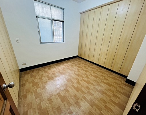 家樂福旁邊間方正三房-前後陽台-變頻冷氣 - Image 7