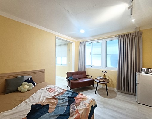 可租補~近高醫後驛捷運公寓4樓套房 - Image 1