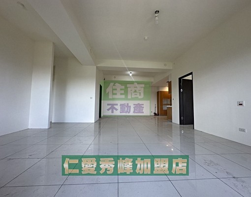店長阿貴🏠稀有景觀庭院大戶🍎平面大車位🍍我專營美麗山林 - Image 3