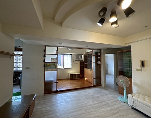 U頎策住宅-植物園優質社區美三房+大平車 - Image 1