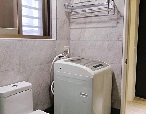 近東門站/靜巷採光大套房/家具家電全 - Image 3