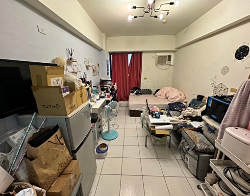 可租補/南屯區大坪數套房/獨洗獨曬陽台 - Image 1