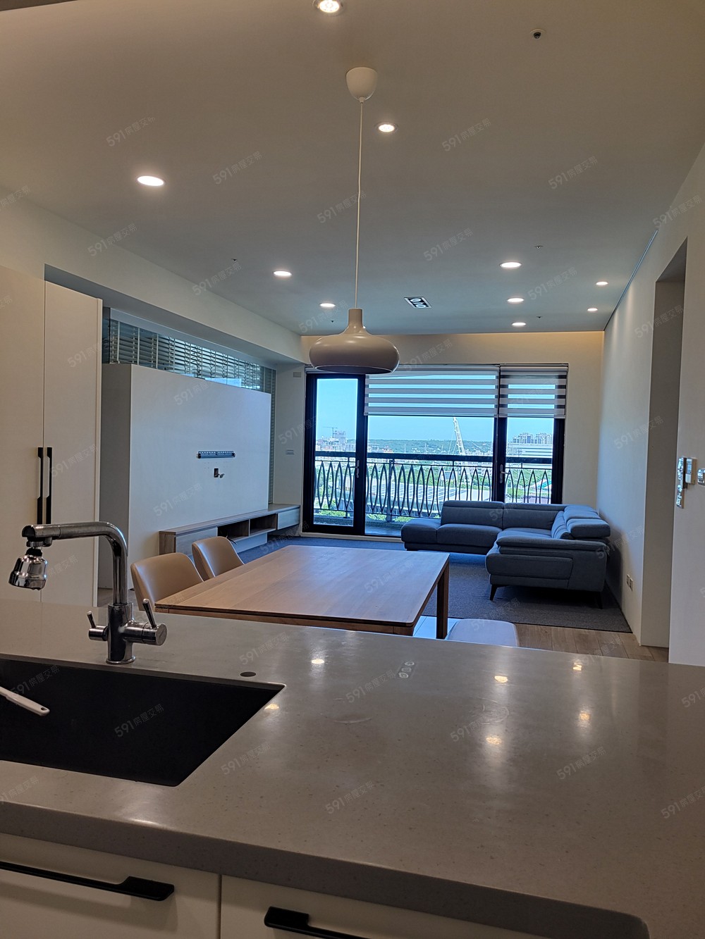 開放式客餐廳+廚房