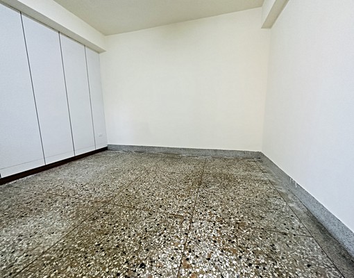 大里樹王大地坪透天多車位 - Image 6