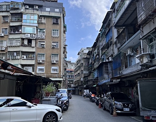 😍三和捷運2房😍全新裝潢👍家具電皆附👍 - Image 9