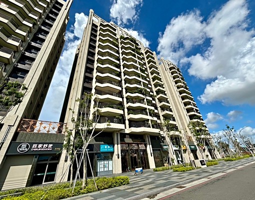 租♥獨家♥鳳翔國中♥2年輕屋齡3房+平車 - Image 2