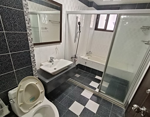 <出租>義成路高第大車庫別墅~四房大空間 - Image 11
