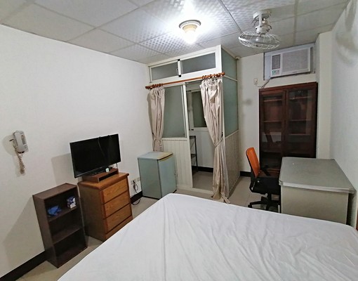 近台茂150公尺獨立陽台套房送網路第四台 - Image 1