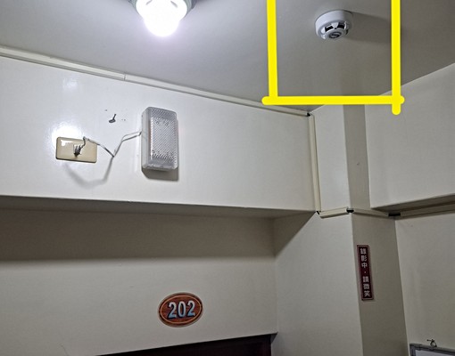 近台茂150公尺獨立陽台套房送網路第四台 - Image 9
