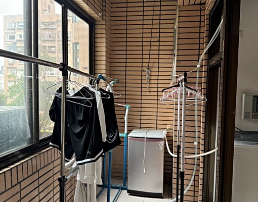 社區大樓優質分租雅房/包水費管理費/男女性 - Image 11