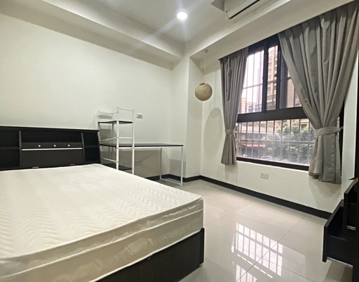 三峽民生街兩房/近未來捷運站 - Image 1