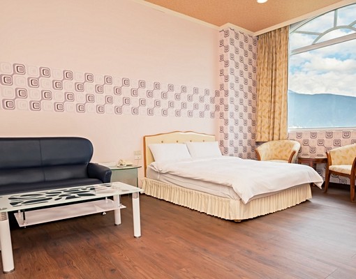 家樂福市區觀光美麗莊園35間家具齊全+餐廳 - Image 3