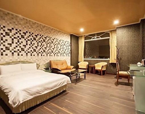 家樂福市區觀光美麗莊園35間家具齊全+餐廳 - Image 7