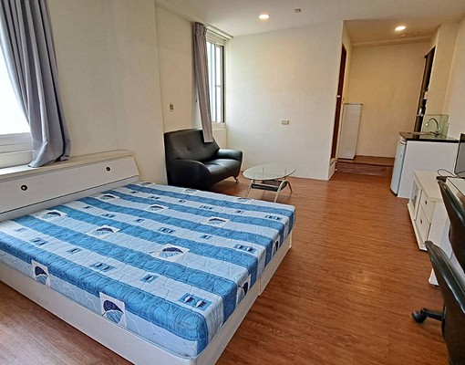 #高師大#文化中心#市政府#獨洗獨曬流理台#沙發套房#可租補 - Image 1