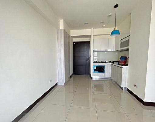 近仁武國小,三房兩衛空屋含平車,可租補 - Image 3