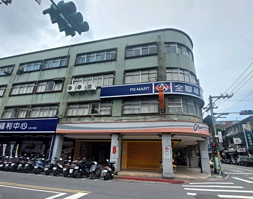 近士林夜市,百齡國中分租套房,全配 - Image 10