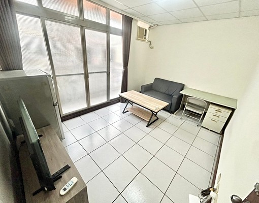 ✨加賴約✨兩房一廳✨租屋補助✨陽台獨洗✨秒殺物件✨ - Image 1