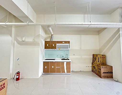 站前新銳金店面 - Image 3