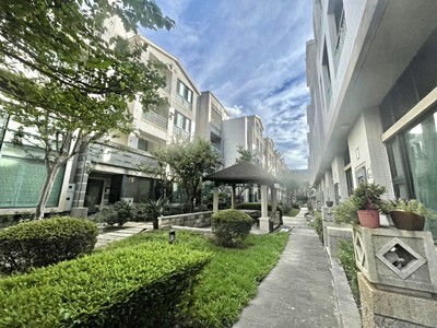 新豐|學區+公園|79坪四房美透天